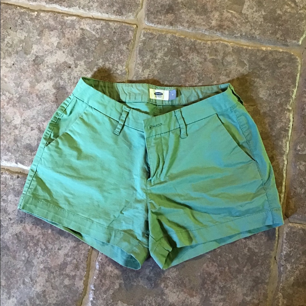 Fun high wasted pastel shorts!